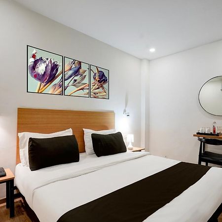 Super Townhouse Gomti Nagar Sector 6 Near Ekana Stadium ลัคเนา ภายนอก รูปภาพ