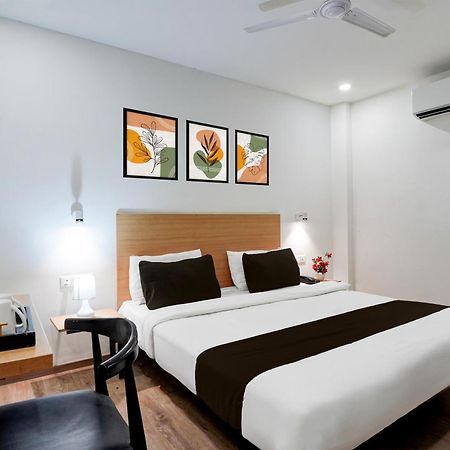 Super Townhouse Gomti Nagar Sector 6 Near Ekana Stadium ลัคเนา ภายนอก รูปภาพ