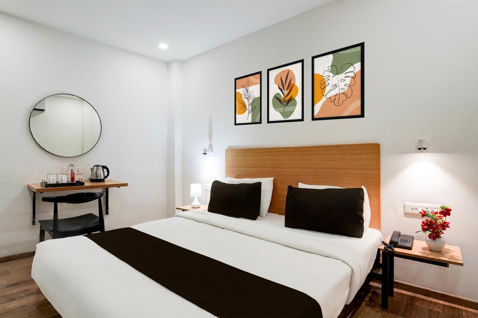 Super Townhouse Gomti Nagar Sector 6 Near Ekana Stadium ลัคเนา ภายนอก รูปภาพ