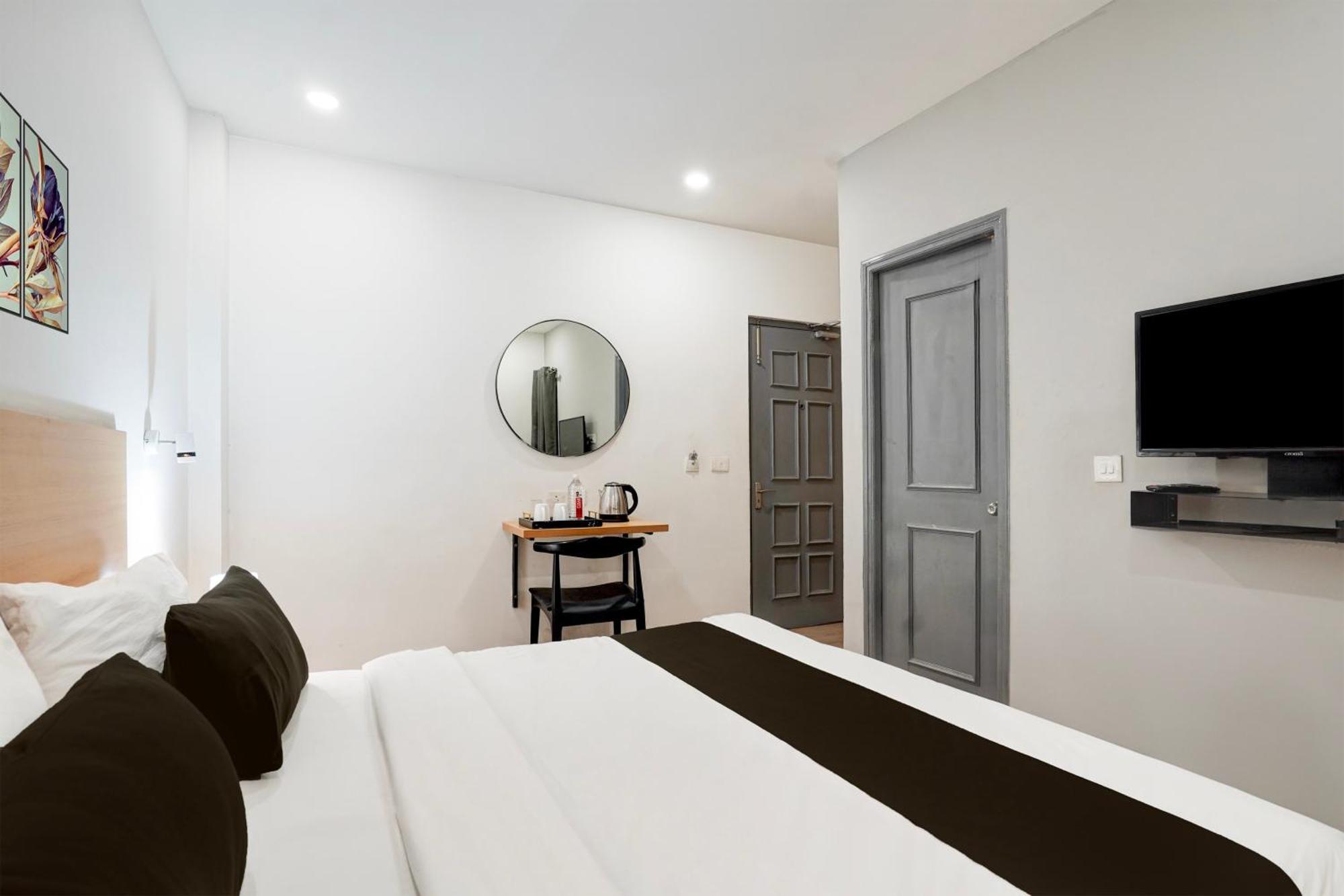 Super Townhouse Gomti Nagar Sector 6 Near Ekana Stadium ลัคเนา ภายนอก รูปภาพ